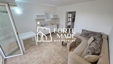 Nekretnine Crna Gora, Herceg Novi, Bijela