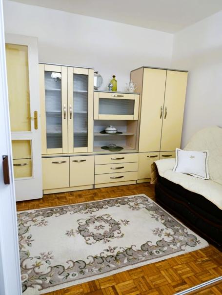 Blok 64, Gandijeva, 50m2, 2. 0, 5/7