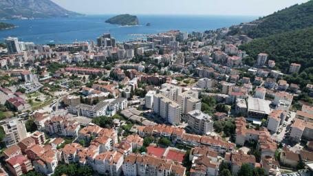Prodaja urbanizovanog zemljista 480m² u Budvi