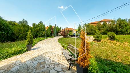  Torlački vis – Ekskluzivna vila 600 m², 15 ari placa, panoramski pogled 