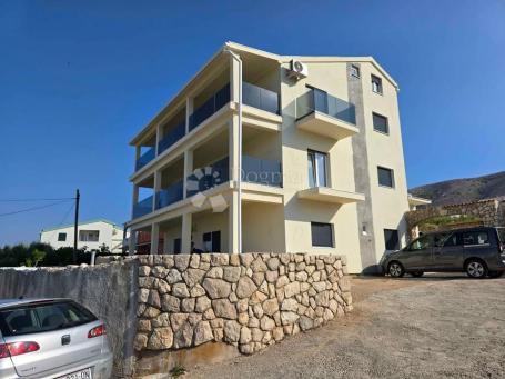 Apartment Pag, 300m2