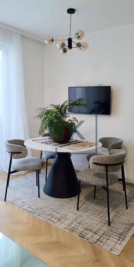 Najam/Izdavanje | Dvosoban stan | 70m2 | Podgorica, Preko Morače