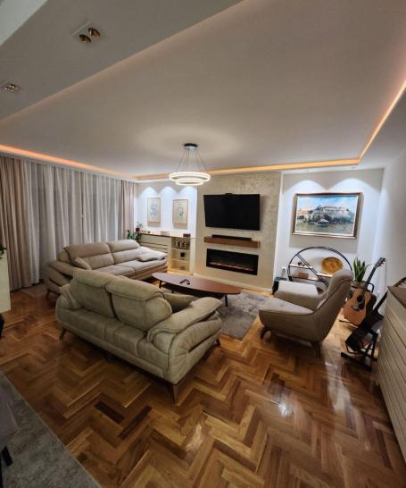 NOVI SAD - TELEP - 162.00 m2