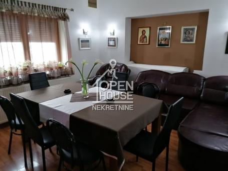 Kuća 146 m², plac 3, 82 ara, Stepojevac, Lazarevac