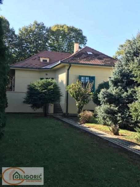 Prelepa kuća-retko u ponudi