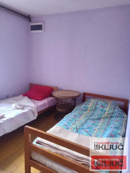 Sajlovo, dvo, tro, četvororo i petokrevetne sobe u kući