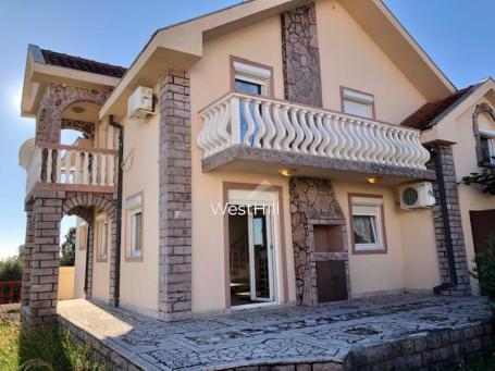 Prodaja legalna kuća sa pogljedom na more, Krimovica, Budva - objekat 4763 - Crna Gora