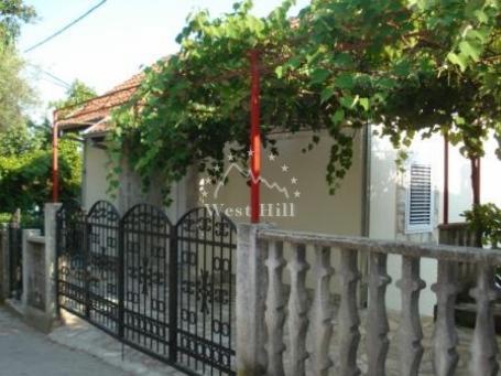 Prodaja kuća blizu mora, Krasici, Tivat - objekat 4950 - Crna Gora