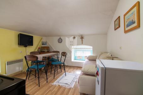 RIJEKA, CENTAR - UREĐENI APARTMAN