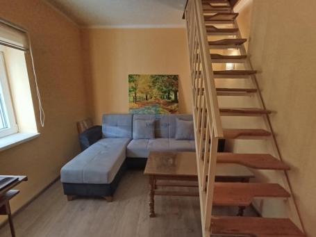 Vukov spomenik, Zahumska, 54m2