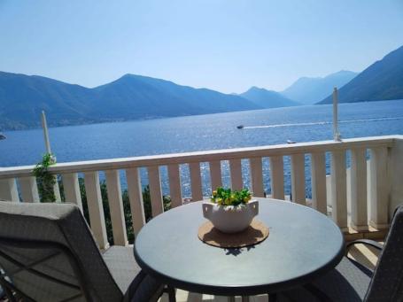 APARTMAN U ZALIVU 
