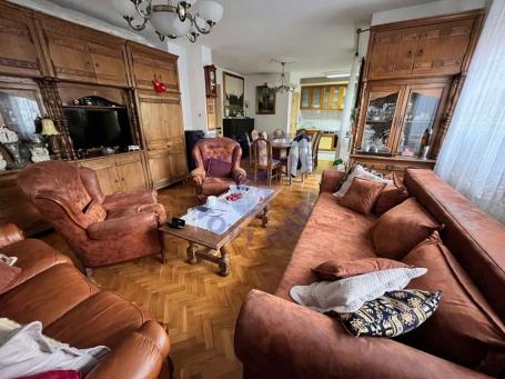 Prodaje se izuzetna nekretnine u srcu Novog Sada. 