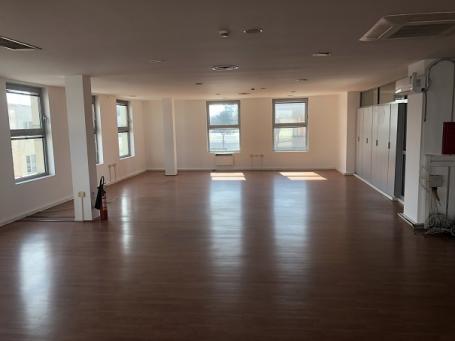 ZEMUN ZEMUN 740m2 , 4500e