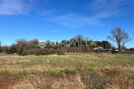 Marčana, Krnica, građevinsko zemljište površine 600 m²