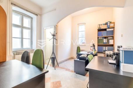 Zagreb, Palmotićeva, uređen poslovni prostor 97 m²