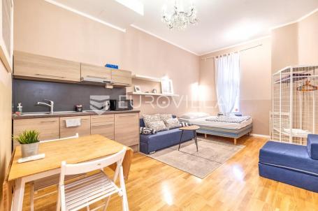 Zagreb, Draškovićeva, poslovni prostor 25 m²