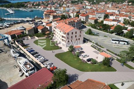 Grad Cres, Centar, dvosoban stan na odličnoj lokaciji, NOVOGRADNJA