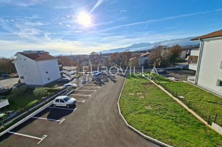 Viškovo, stan u centru, kvalitetna novogradnja, 83,80 m²