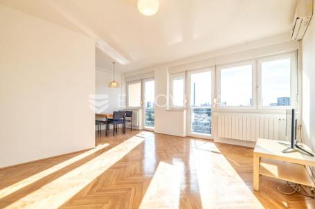 Zagreb, Vinogradska, prekrasan trosoban stan 73 m²