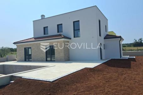 Istra, Poreč, prekrasna kuća s kamenim detaljima
