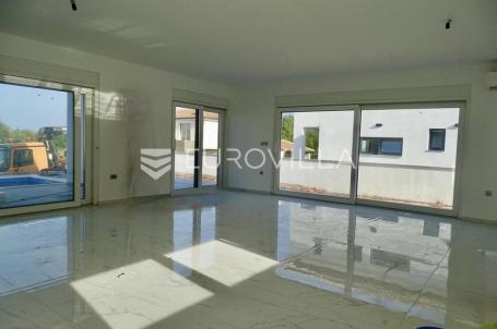 Malinska, Miholjice, obiteljska villa, 153,53 m², s bazenom i pogledom na more