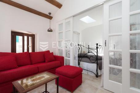 Istra, Rovinj, kompletno uređen stan u centru grada