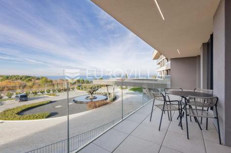 Istra, Savudrija, Petram resort, dugoročni najam dvosobnog apartmana 92 m², pogled more