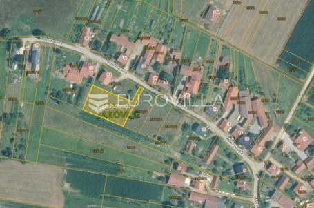 Jakovlje, građevinsko zemljište površine 1372 m²