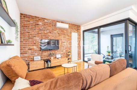 Zagreb, Stenjevec, namješten dvosoban stan 61 m² vanjsko parkirno mjesto