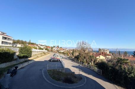 Lovran, NOVOGRADNJA, dvosoban stan, 60 m², 1. kat, parking, blizina centra