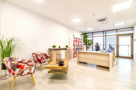 Zabok, poslovni prostor, 150 m² na atraktivnoj lokaciji
