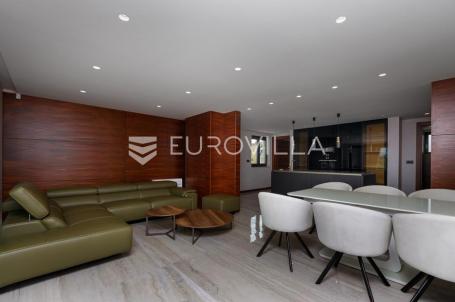 Malinska Dubašnica, 152,57 m² trosobni luksuzan stan s boravkom i bazenom