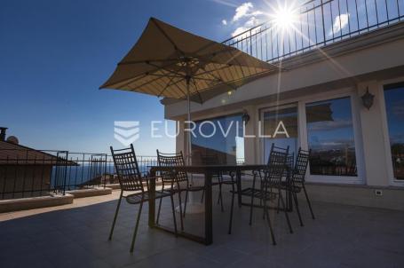 Opatija, luksuzni stan 205,88 m² sa pogledom, terasa, vrt