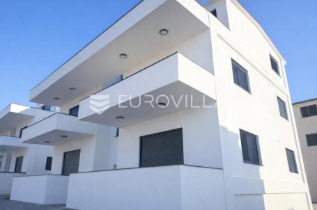 Otok Pag, Pag, dvosoban stan u novogradnji 62,55 m²