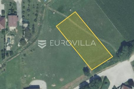 Petrijanec, građevinsko zemljište površine 2064 m²