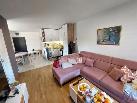 Novi Sad - Adice u blizini Novosadskog puta, na prodaju odličan jednoiposoban stan od 52m2, useljiv,
