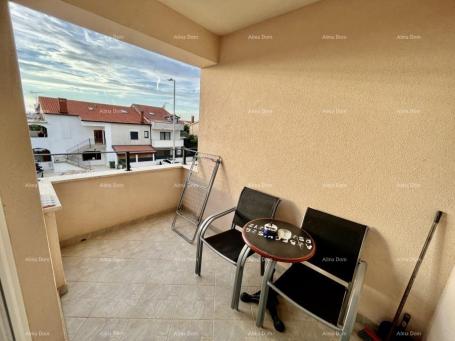 Stan Prodaje se dvosoban, dvoetažni stan blizu Poreča Špadići – 82 m². 