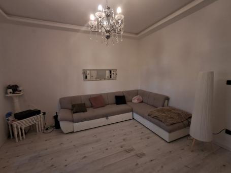 Centar - 61 m2-  bez ulaganja 