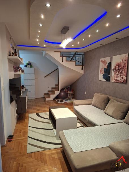 NOVI SAD - NOVA DETELINARA - TROSOBAN STAN - 70 m2 - 185,400€
