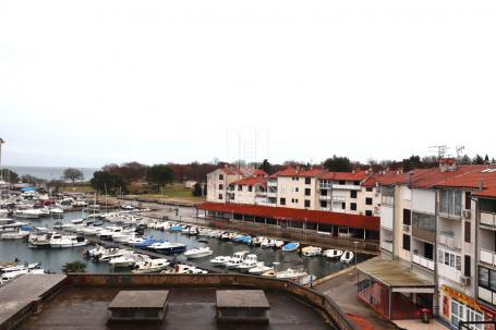 Poreč – Stan s pogledom na more i marinu