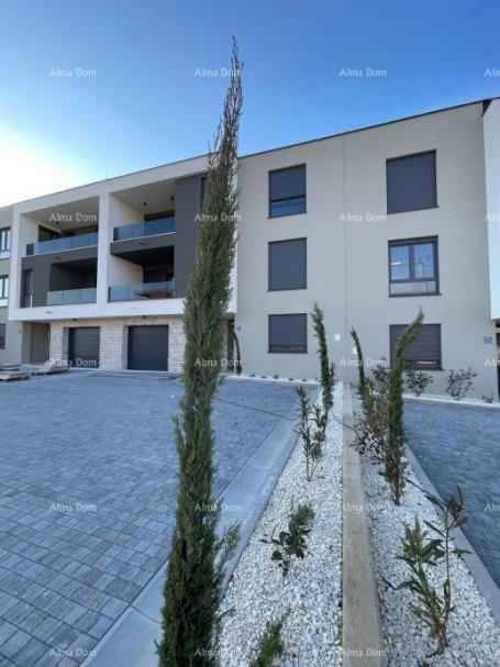 Wohnung Verkauf! Wohnung in Neubau mit 3 Schlafzimmern und zwei Parkplätzen, Pula, Valdebek! S4