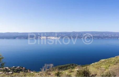 Omiš, Lokva Rogoznica, prodaja zemljište 455 m2, građ. dozv. 