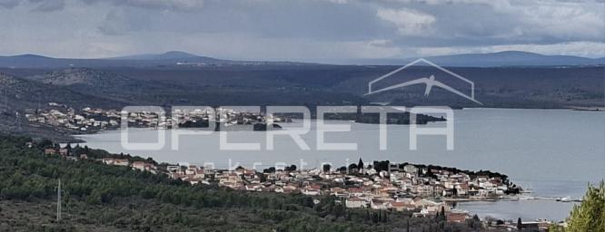 Bilice, Građevinsko zemljište 691m2