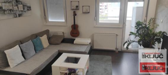 KOD SOMBORSKOG BULEVARA, 48m2, Dvosoban, Namešten