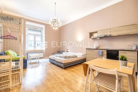Zagreb, Draškovićeva, poslovni prostor 27 m²