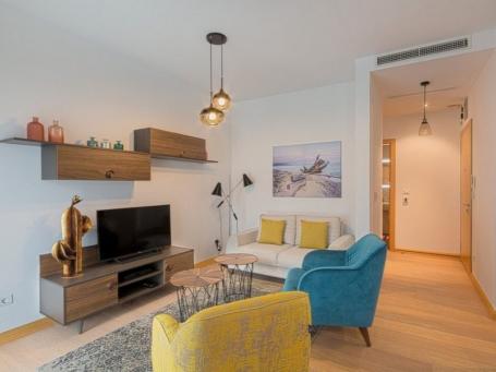 Moderne 2-Zimmer-Wohnung im Zentrum von Budva zum Verkauf