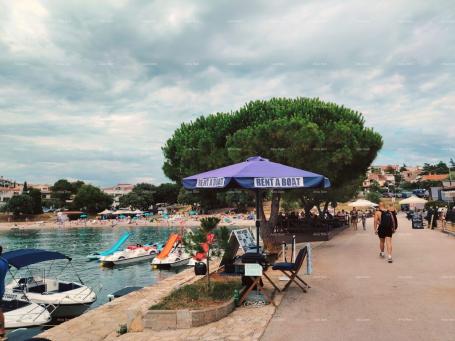 Stan Luksuzni stan s pogledom na more, 30 m od plaže, savršen za obitelj