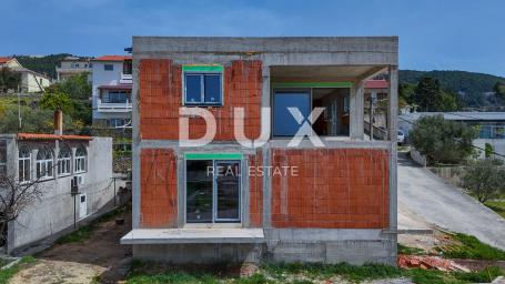 OTOK RAB, BANJOL - Penthouse s pogledom na more i 4 zvonika