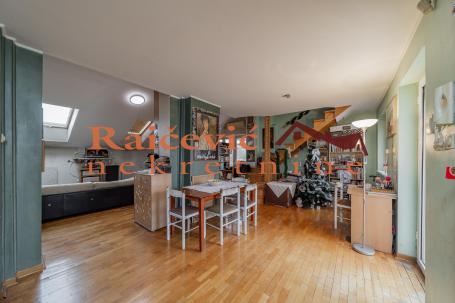 PALILULA PROFESORSKA KOLONIJA 160m2 , 2T ,300000e