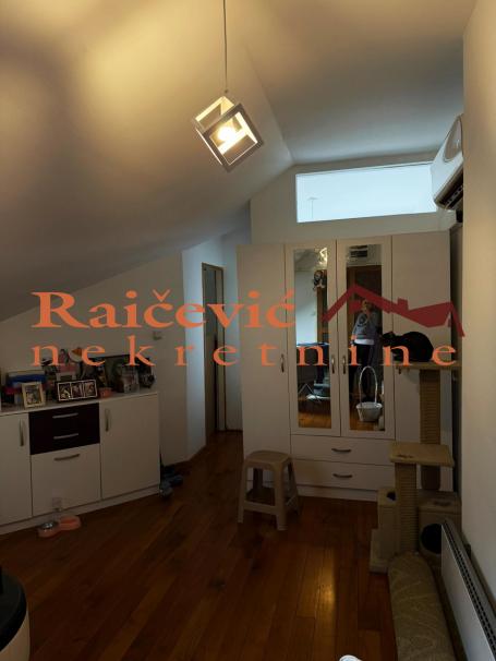 STARI GRAD DORCOL 66m2 , T ,225000e